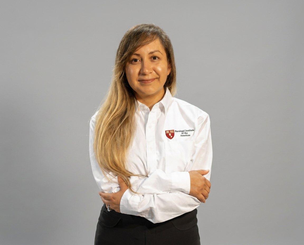 Foto de Leslie Ruiz, Ex-oficial de USCIS